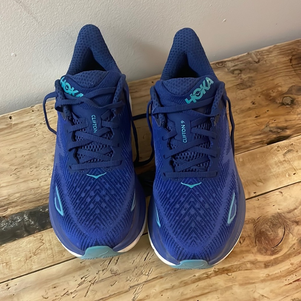 Never been worn hokas